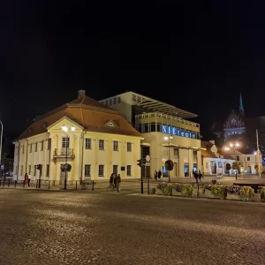 Nie Teatr