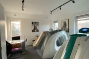 Rabat na BodyShape – trening 30/45 minut na bieżni z podciśnieniem i podczerwienią, RollShape – trening 35/45 minut na rolce do masażu ciała, Elektrostymulacja – czas trwania 30 minut, Presoterapia-limfodrenaż – czas trwania 30 minut