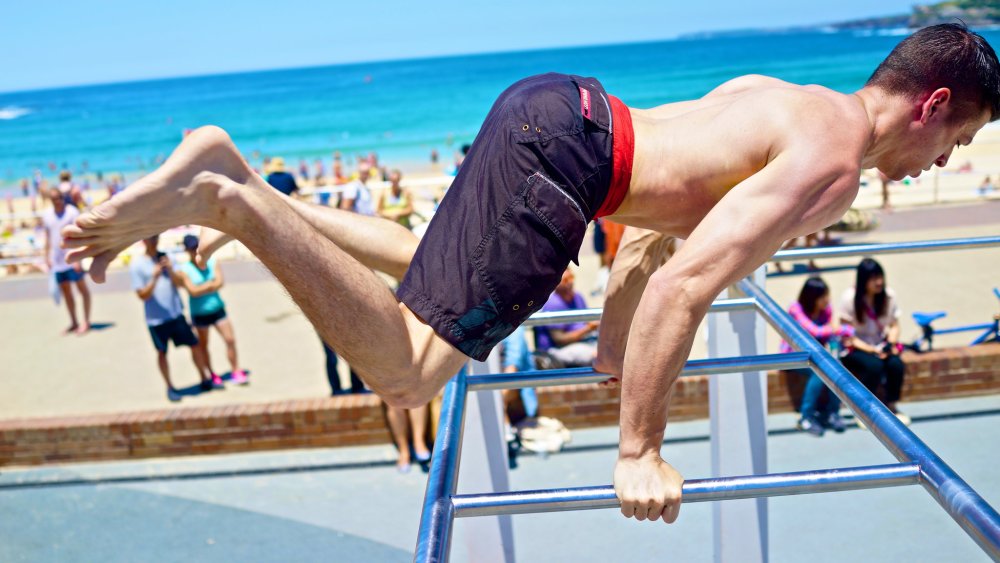 CO OFERUJE OUTDOOROWA SIŁOWNIA?