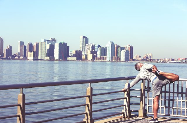 DOBRA ROZGRZEWKA PODSTAWĄ KAŻDEGO TRENINGU! JAK PRZYGOTOWAĆ SIĘ NA WYSIŁEK?