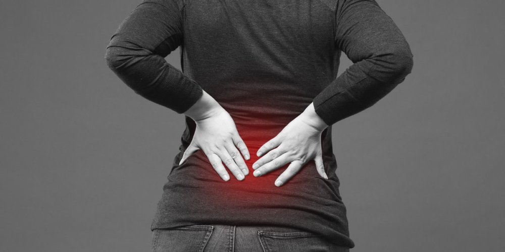 Ból lędźwi – co jest przyczyną i jak sobie z nim radzić?