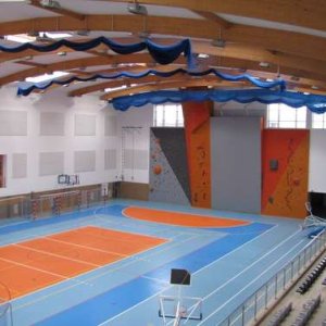 MOSiR Hala Widowiskowo-Sportowa Z Pływalnią Lega