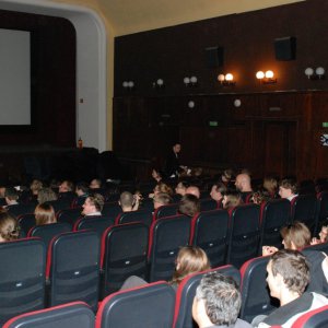 Kino-Teatr Tomi