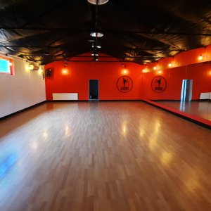 Dance Studio Positiva
